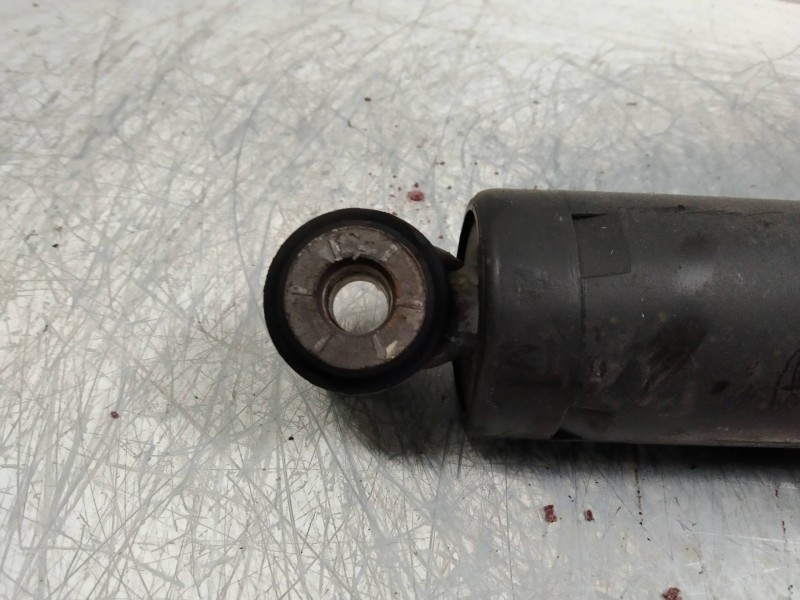 Recambio de amortiguador trasero para dacia dokker 1.5 dci diesel fap cat referencia OEM IAM   