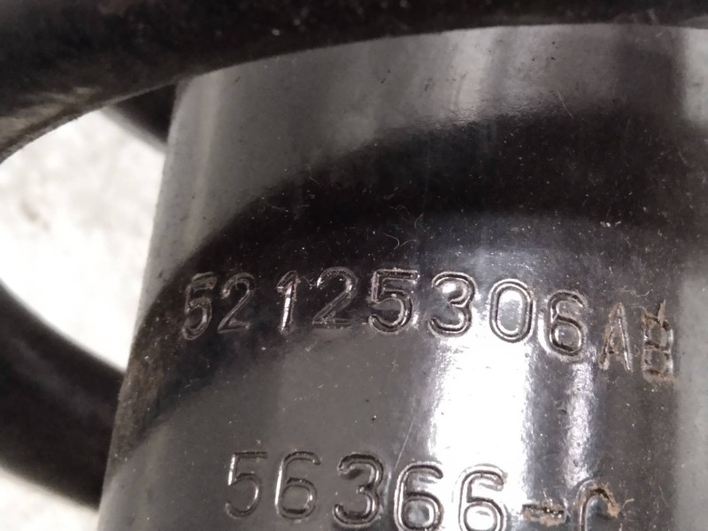 Recambio de amortiguador delantero izquierdo para dodge nitro se referencia OEM IAM 52125306  