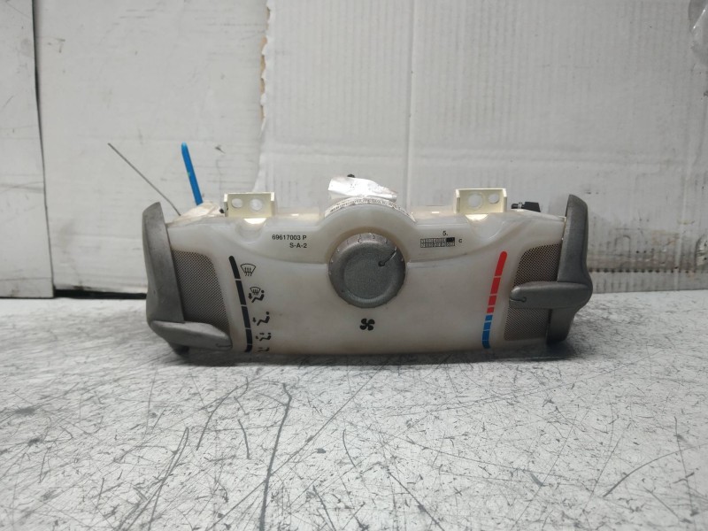 Recambio de mando calefaccion / aire acondicionado para peugeot 107 básico referencia OEM IAM P69610003B60V5F 559000H010 