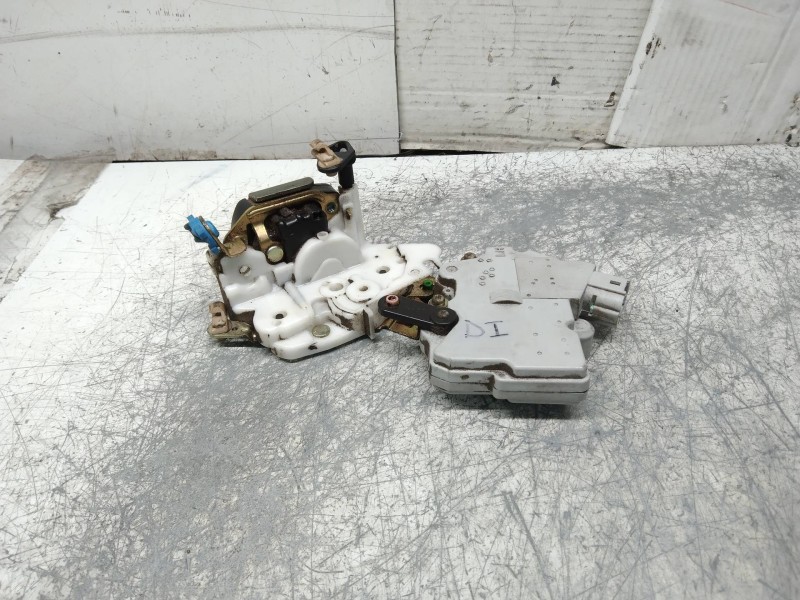 Recambio de motor cierre centralizado delantero izquierdo para nissan almera (n16/e) luxury (a,i,e) referencia OEM IAM   4P