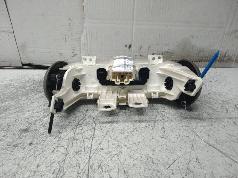 Recambio de mando calefaccion / aire acondicionado para peugeot 107 básico referencia OEM IAM P69610003B60V5F 559000H010 