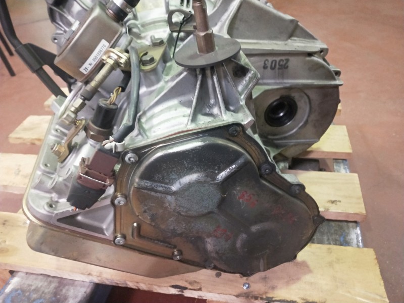 Recambio de caja cambios para peugeot 306 berlina 3/5 puertas (s1) 1.8 cat referencia OEM IAM 20GZ74 1036000165 0540394 4HP14