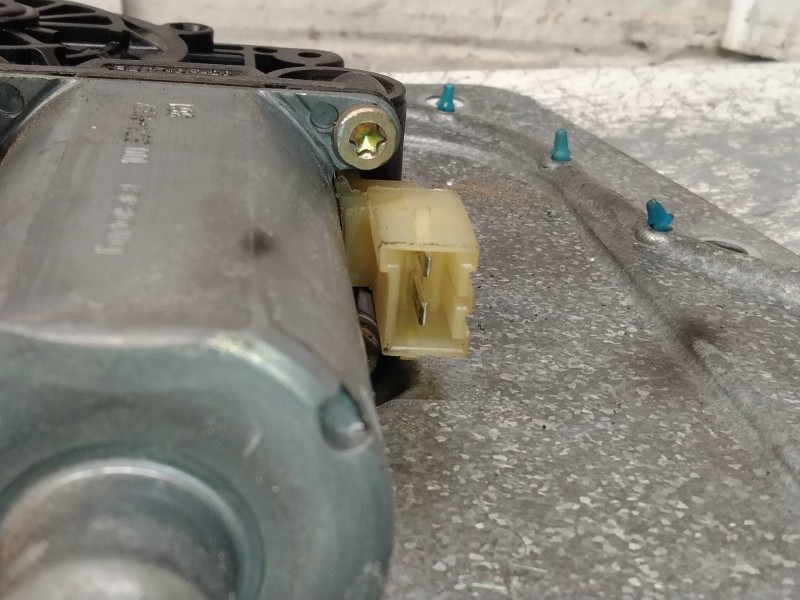 Recambio de elevalunas trasero izquierdo para volvo s70 berlina 2.4 / 2.5 (121kw / 125kw) referencia OEM IAM 9152725  4P