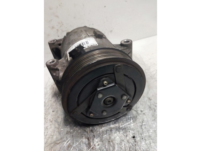 Recambio de compresor aire acondicionado para renault scenic ii grand confort expression referencia OEM IAM 0114055A 8200678499 