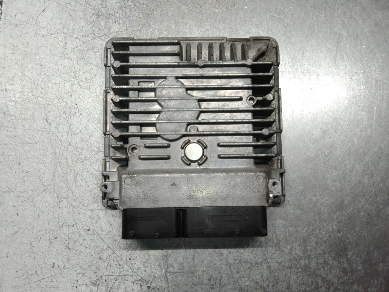 Recambio de centralita motor uce para seat ibiza sc (6j1) copa referencia OEM IAM 5WP42876AA 03L906023T 03L906023S SIMOS PCR21