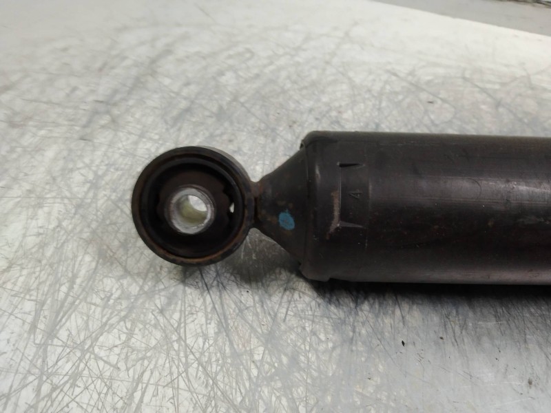 Recambio de amortiguador trasero para fiat fiorino 1.3 16v jtd cat referencia OEM IAM 51826233  