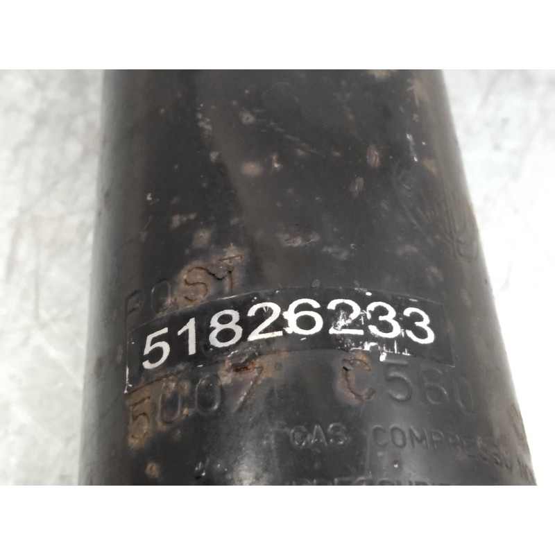Recambio de amortiguador trasero para fiat fiorino 1.3 16v jtd cat referencia OEM IAM 51826233  