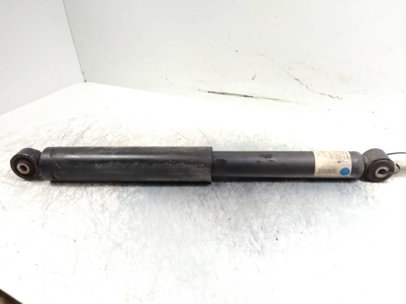 Recambio de amortiguador trasero para fiat doblo cargo 1.3 16v jtd cat referencia OEM IAM 81490200386 51815192 