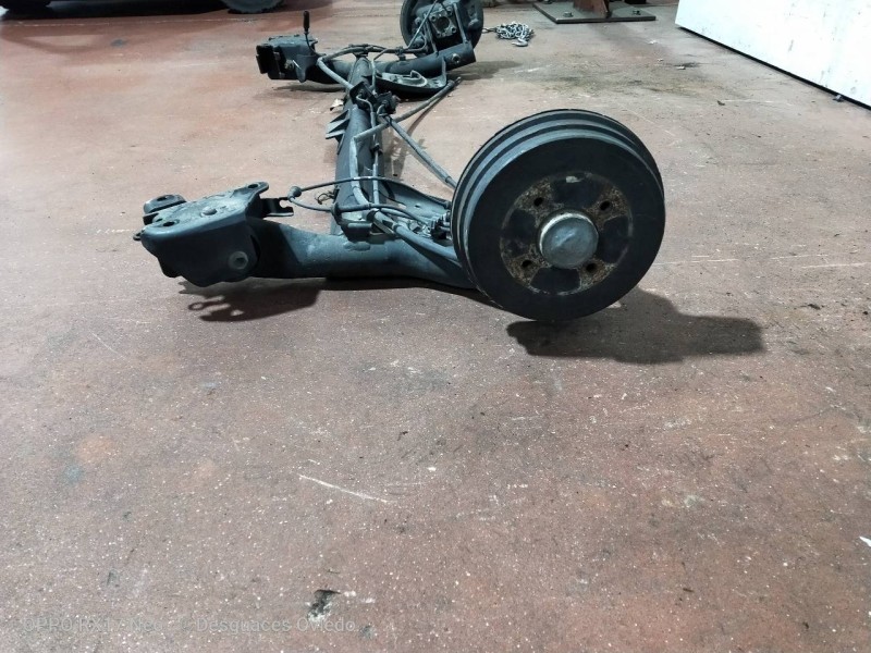 Recambio de puente trasero para nissan micra (k12e) acenta referencia OEM IAM   TAMBOR / ABS