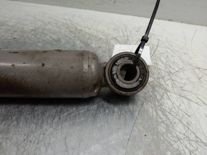 Recambio de amortiguador trasero para fiat talento (269) 1.9 diesel referencia OEM IAM    Recambio de amortiguador trasero para fiat talento (269) 1.9 diesel referencia OEM IAM