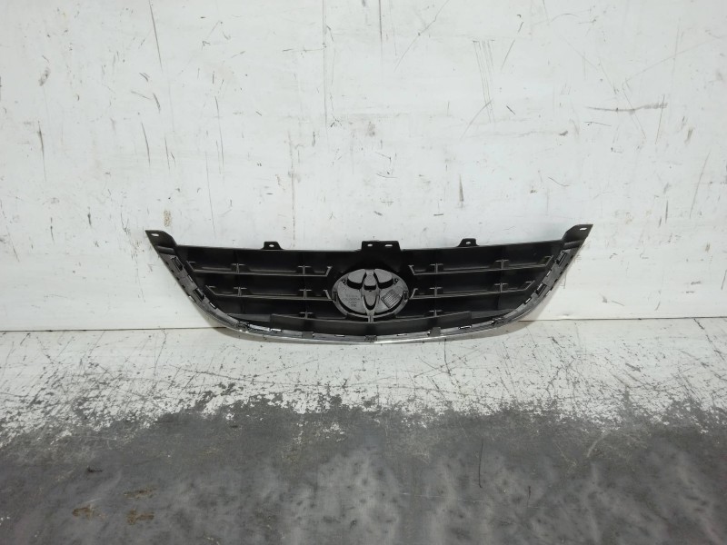 Recambio de rejilla delantera para toyota avensis berlina (t 22) 1.6 luna (5-ptas.) referencia OEM IAM   