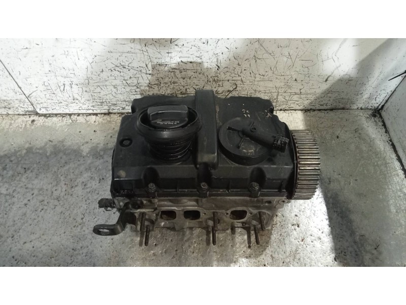 Recambio de culata para volkswagen polo berlina (6n2) trendline referencia OEM IAM AMF AHE 045103373H 06958