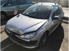 peugeot 206 berlina del año 2001