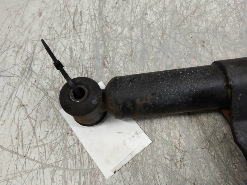 Recambio de amortiguador trasero para ford fiesta berl./express 1.1 referencia OEM IAM   