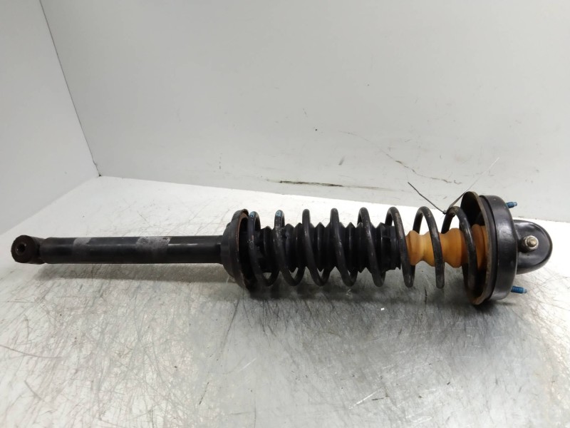 Recambio de amortiguador trasero para ford fiesta berl./courier surf referencia OEM IAM   