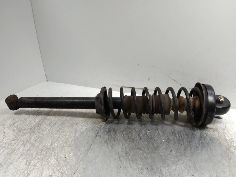 Recambio de amortiguador trasero para ford fiesta berl./courier surf referencia OEM IAM   