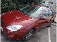 ford focus berlina (cak) del año 2000