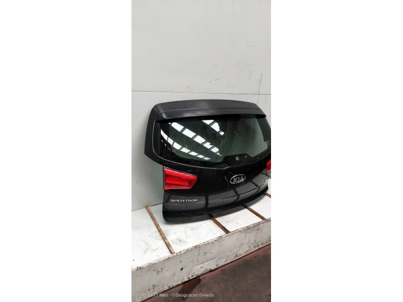 Recambio de porton trasero para kia sportage drive 4x2 referencia OEM IAM   