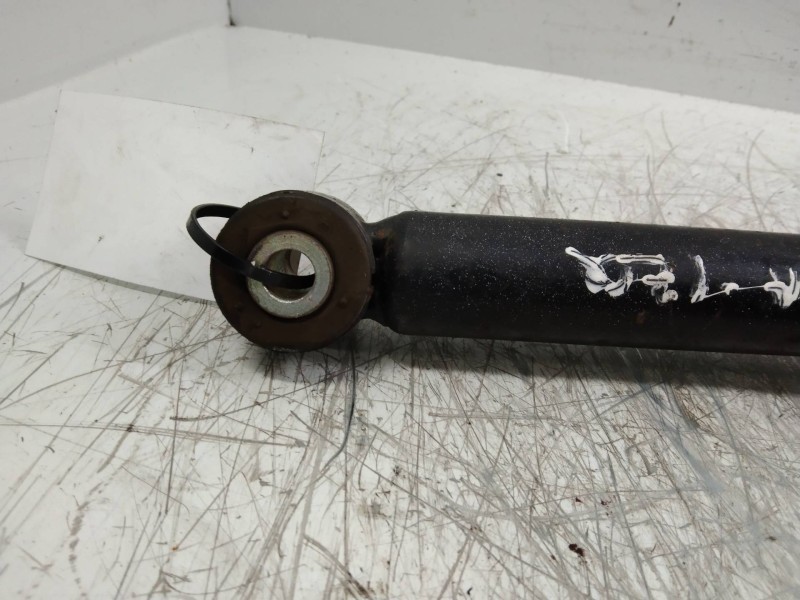 Recambio de amortiguador trasero para ford fiesta (cb1) trend referencia OEM IAM   