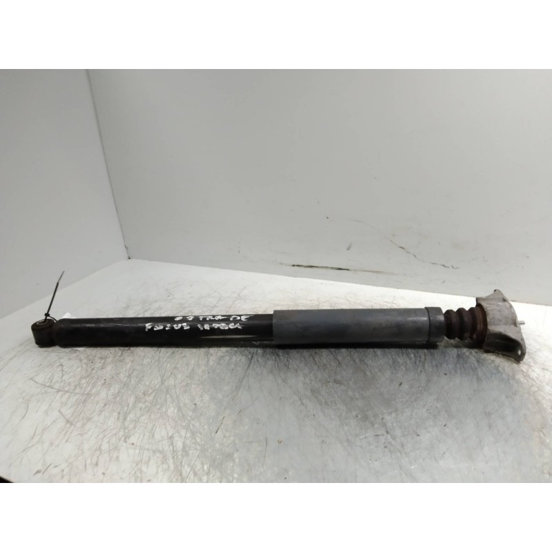 Recambio de amortiguador trasero para ford focus lim. (cb4) 1.8 tdci turbodiesel cat referencia OEM IAM   