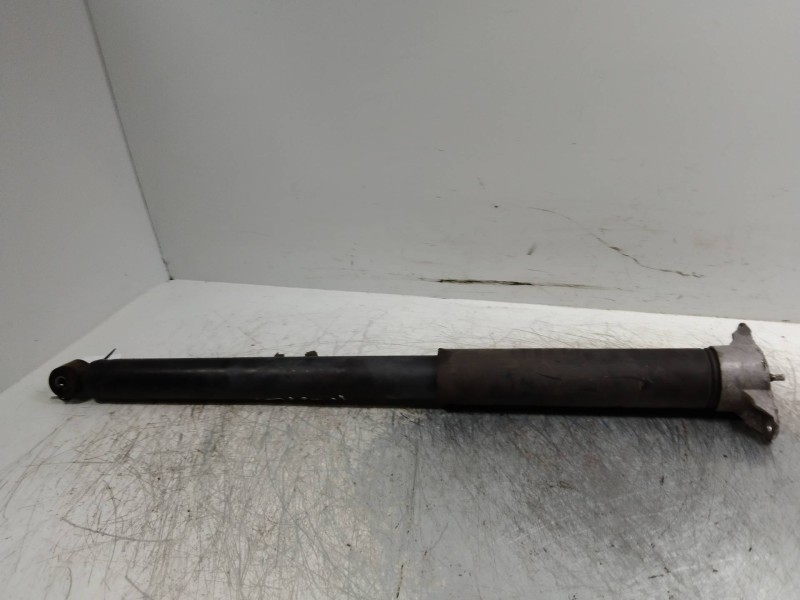 Recambio de amortiguador trasero para ford focus lim. 1.6 tdci cat referencia OEM IAM   