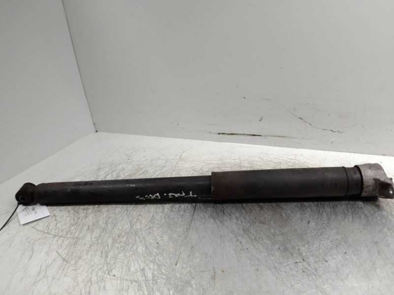 Recambio de amortiguador trasero para ford focus lim. 1.6 tdci cat referencia OEM IAM   
