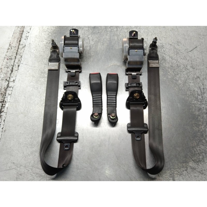 Recambio de juego cinturones delantero para hyundai h 1 h 1 furg.caja cerr.c. quinta referencia OEM IAM   4P