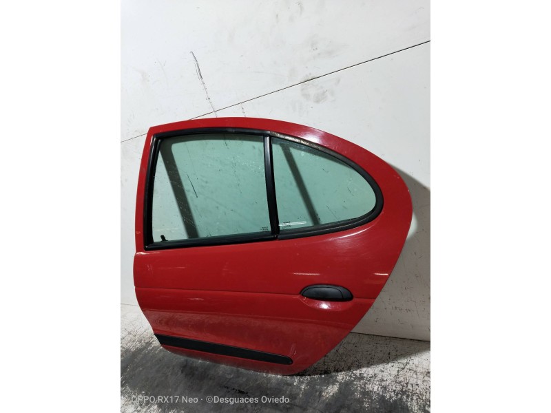 Recambio de puerta trasera izquierda para renault megane i classic (la0) 1.6e rn referencia OEM IAM   4P