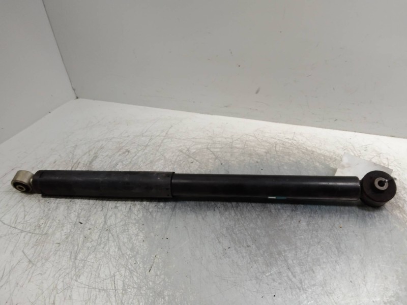 Recambio de amortiguador trasero para ford sierra berlina 2.0 cat referencia OEM IAM 541700106351  