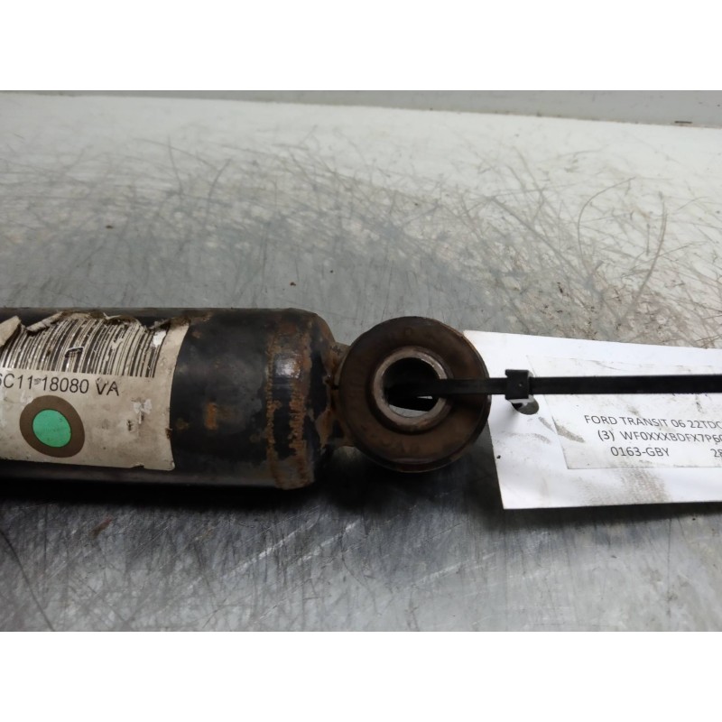Recambio de amortiguador trasero para ford transit caja cerrada ´06 ft 260 k (corto) lkw (camion) referencia OEM IAM 6C1118080VA