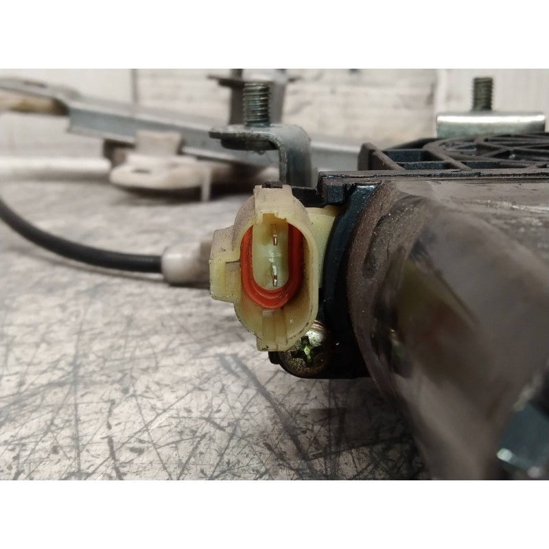 Recambio de elevalunas delantero derecho para hyundai h 1 h 1 furg.caja cerr.c. quinta referencia OEM IAM   4P