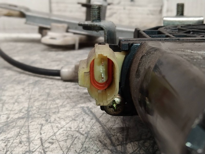 Recambio de elevalunas delantero derecho para hyundai h 1 h 1 furg.caja cerr.c. quinta referencia OEM IAM   4P