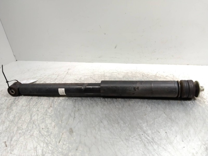 Recambio de amortiguador trasero para honda jazz (gd1/5) 1.4 es referencia OEM IAM 52610SAAE110M1  