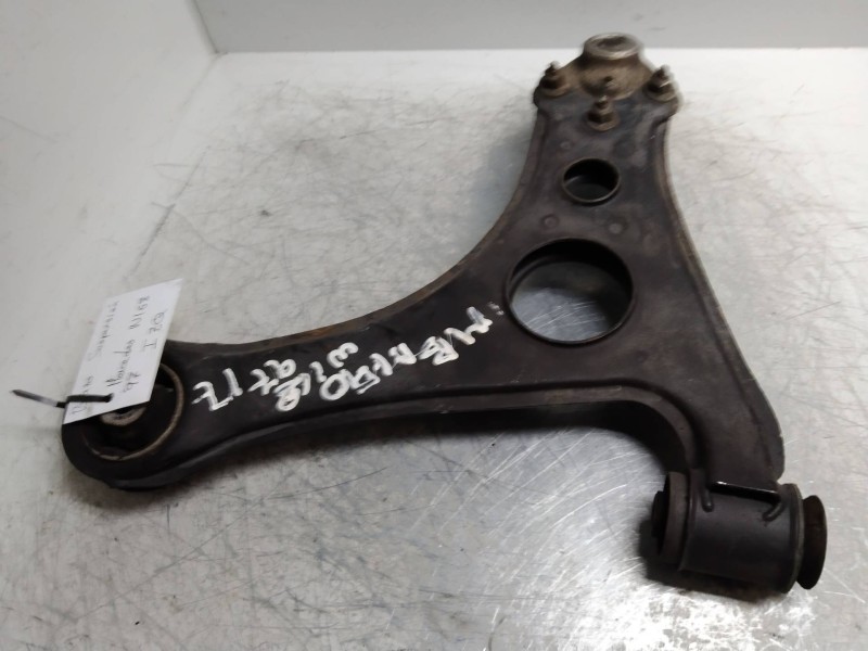 Recambio de brazo suspension inferior delantero izquierdo para mercedes clase a (w168) 170 cdi (168.008) referencia OEM IAM   