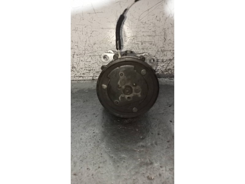 Recambio de compresor aire acondicionado para renault megane i classic (la0) 1.6e rn referencia OEM IAM SD7V161143 7700272987 