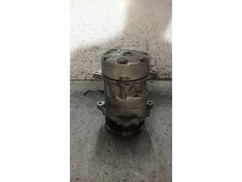 Recambio de compresor aire acondicionado para renault megane i classic (la0) 1.6e rn referencia OEM IAM SD7V161143 7700272987 