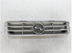 Recambio de rejilla delantera para ssangyong musso referencia OEM IAM   