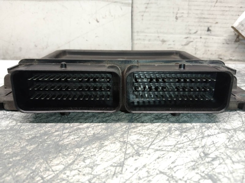 Recambio de centralita motor uce para renault megane i fase 2 berlina (ba0) 1.9 d authentique referencia OEM IAM R04010029H 8200
