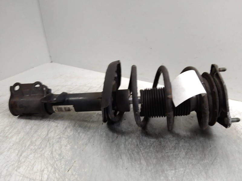 Recambio de amortiguador delantero izquierdo para hyundai i30 classic referencia OEM IAM 546502R750  