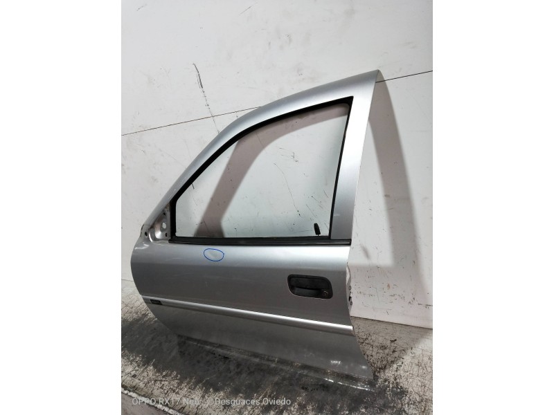 Recambio de puerta delantera izquierda para opel vectra b berlina comfort referencia OEM IAM   5P