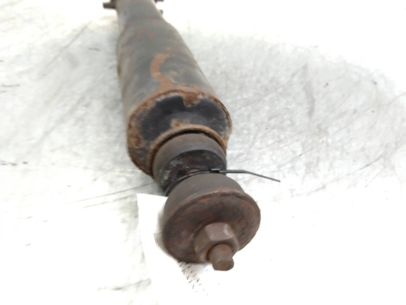 Recambio de amortiguador delantero para mitsubishi galloper (hyundai) 2.5 turbodiesel referencia OEM IAM   