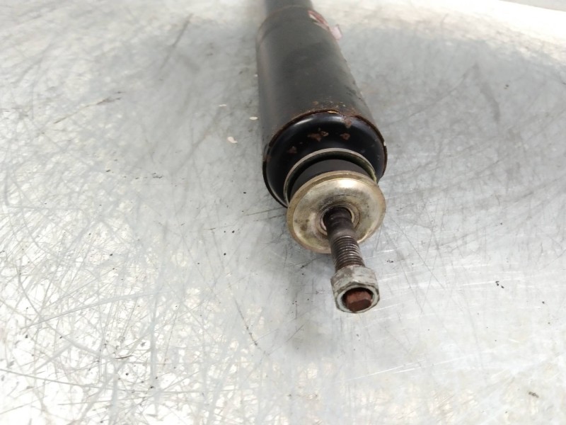 Recambio de amortiguador delantero para hyundai h 1 2.5 crdi cat referencia OEM IAM   