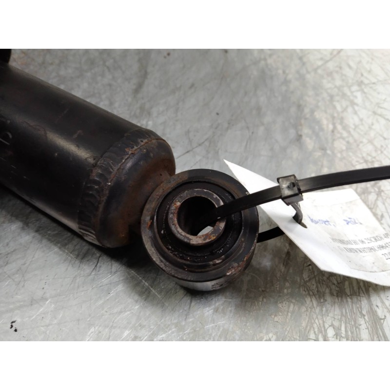 Recambio de amortiguador delantero para hyundai h 1 2.5 crdi cat referencia OEM IAM   
