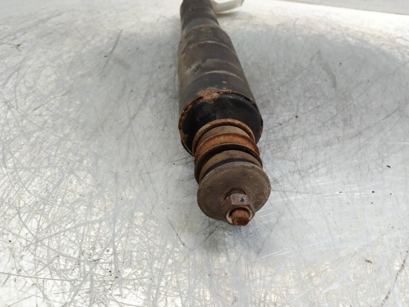 Recambio de amortiguador trasero para hyundai h 100 2.5 diesel referencia OEM IAM   