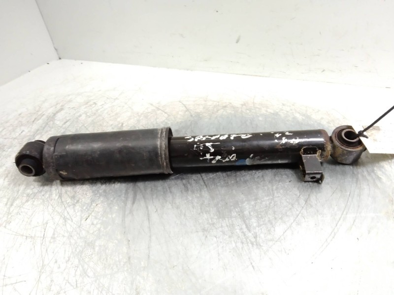 Recambio de amortiguador trasero para hyundai santa fe (sm) referencia OEM IAM   