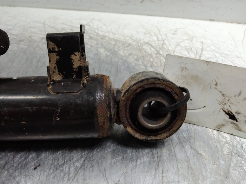 Recambio de amortiguador trasero para hyundai santa fe (sm) referencia OEM IAM   