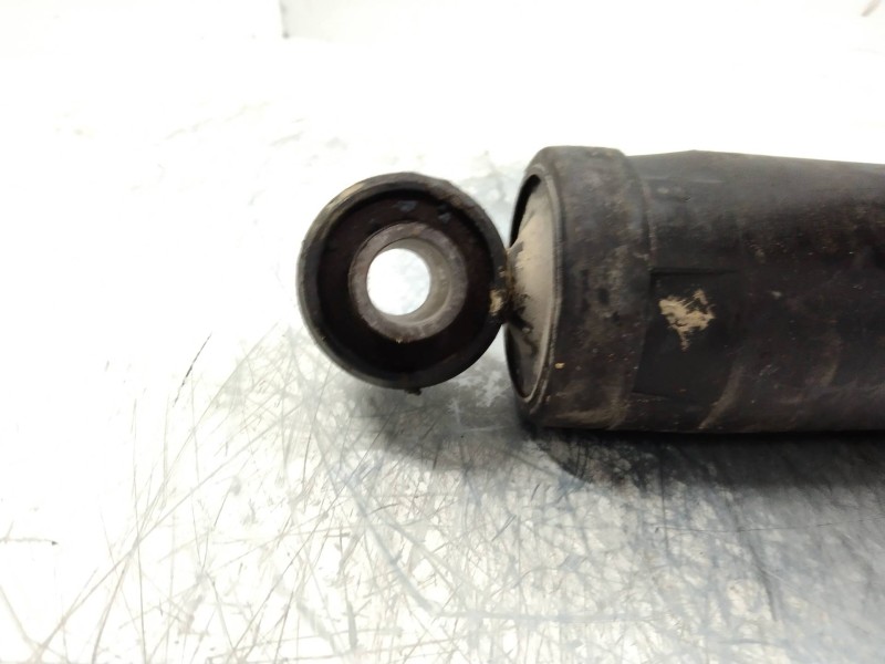 Recambio de amortiguador trasero para hyundai santa fe (sm) referencia OEM IAM   