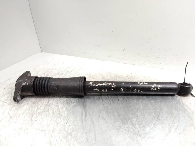 Recambio de amortiguador trasero para hyundai sonata (nf) 2.4 style referencia OEM IAM   