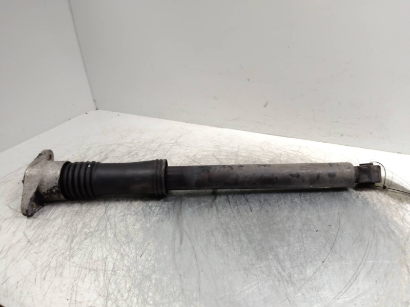 Recambio de amortiguador trasero para hyundai sonata (nf) 2.4 referencia OEM IAM   