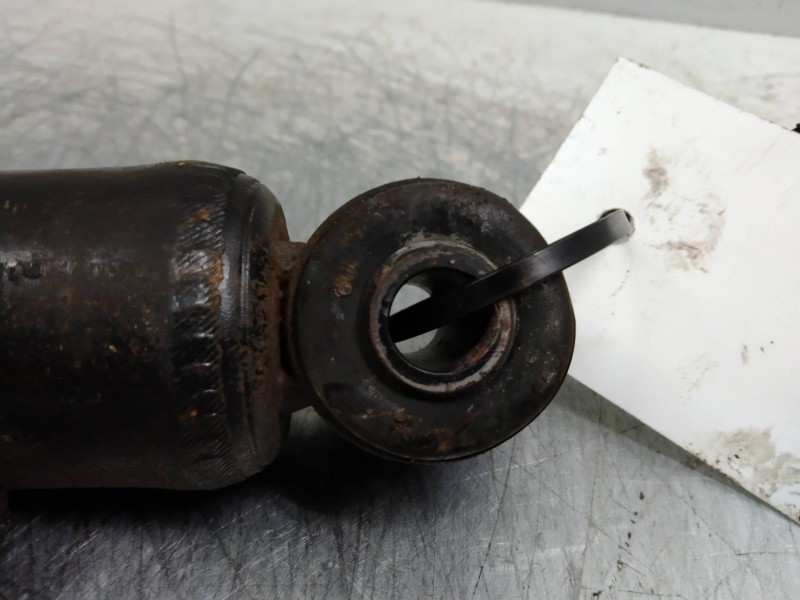 Recambio de amortiguador trasero para hyundai trajet (fo) 2.0 crdi gls referencia OEM IAM   